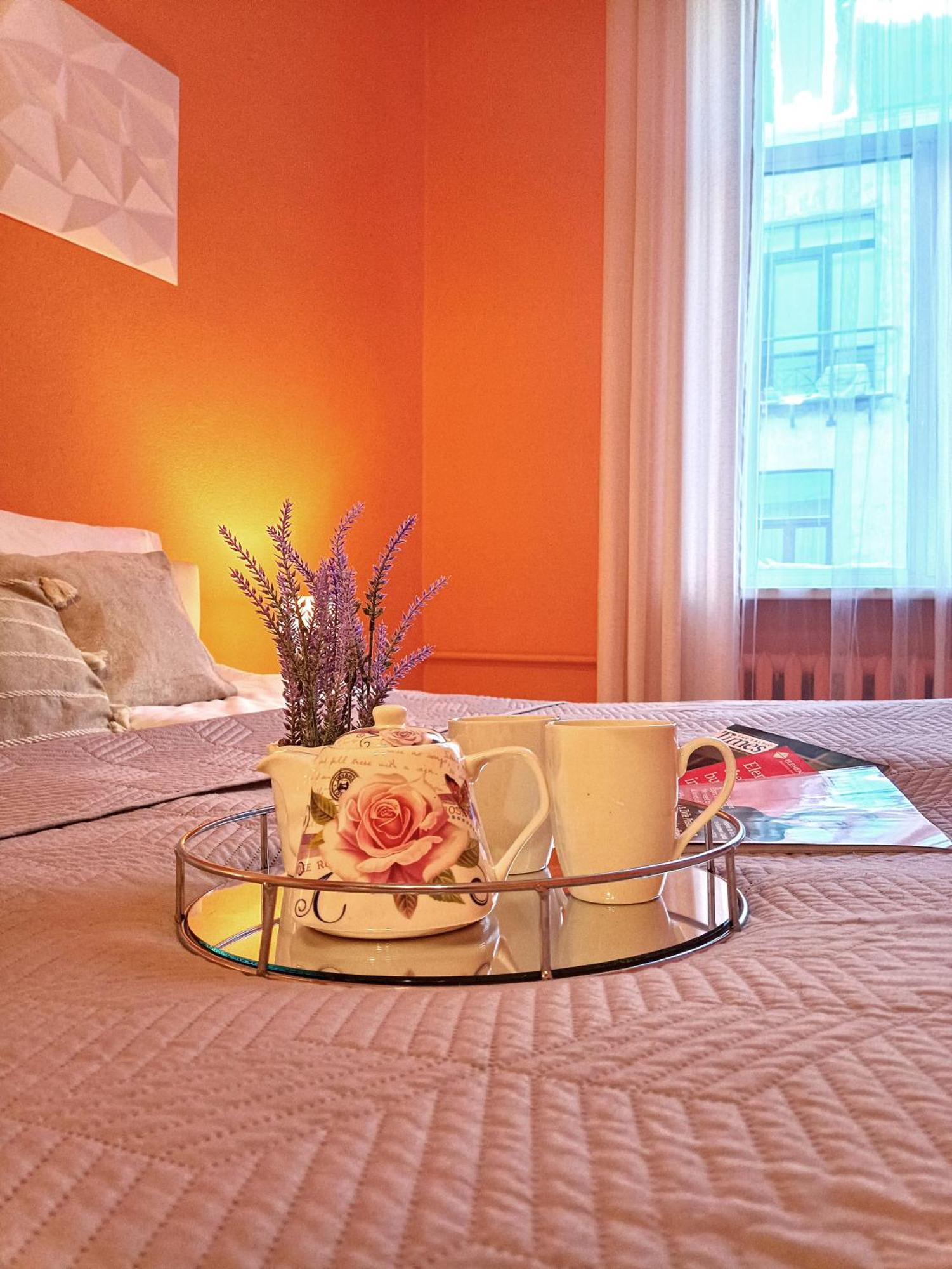 Spacious Old Town Family Peachy 2 Bedrooms Apartment, Nearby The Riga Presidential Castle ภายนอก รูปภาพ
